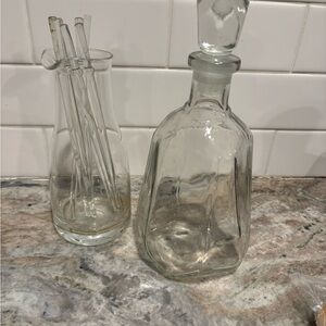 Elegant Clear Glass Decanter Set / Barbara